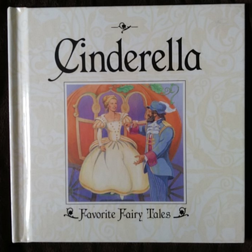 📚 1993 Cinderella Book